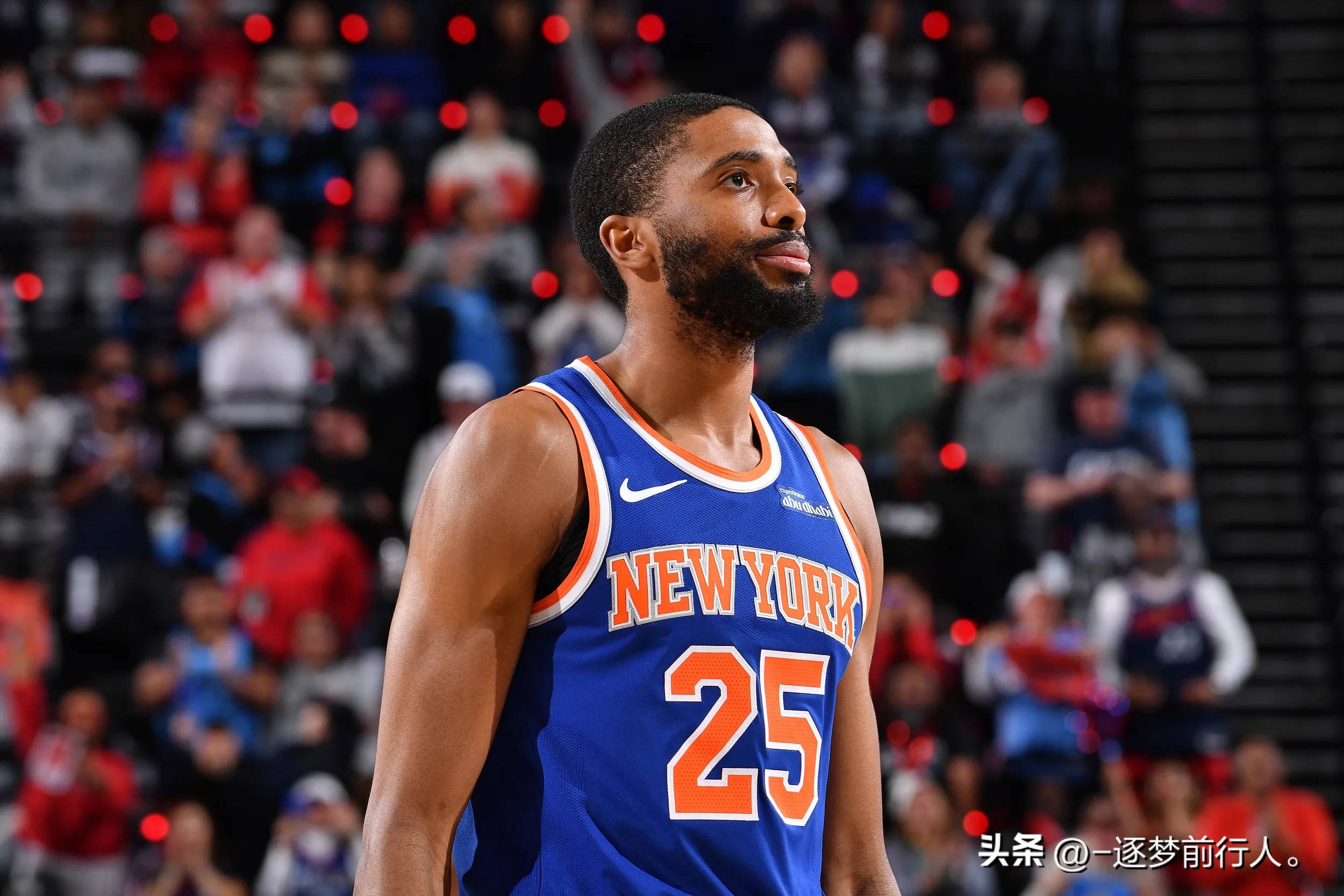 开云官网-尼斯迎NBA常规赛关键赛，集结日战术微调，震撼外界，临场指挥获称赞