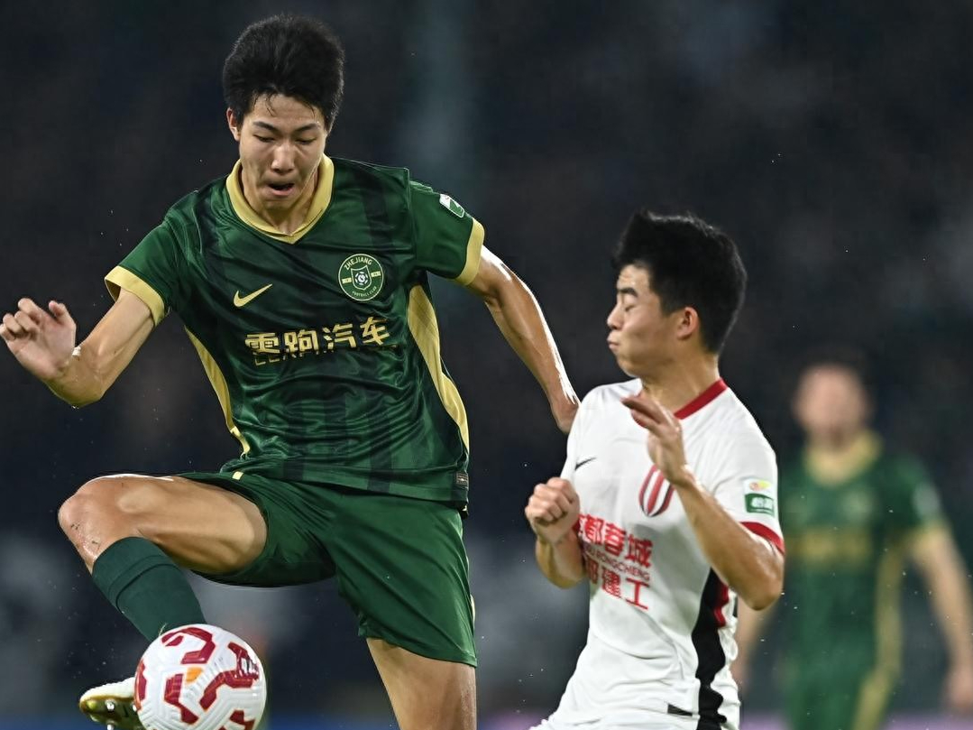 开云娱乐-关于今夜体能课后，成都蓉城回应争议备战欧超杯，更衣室稳定，心理建设被强调的信息